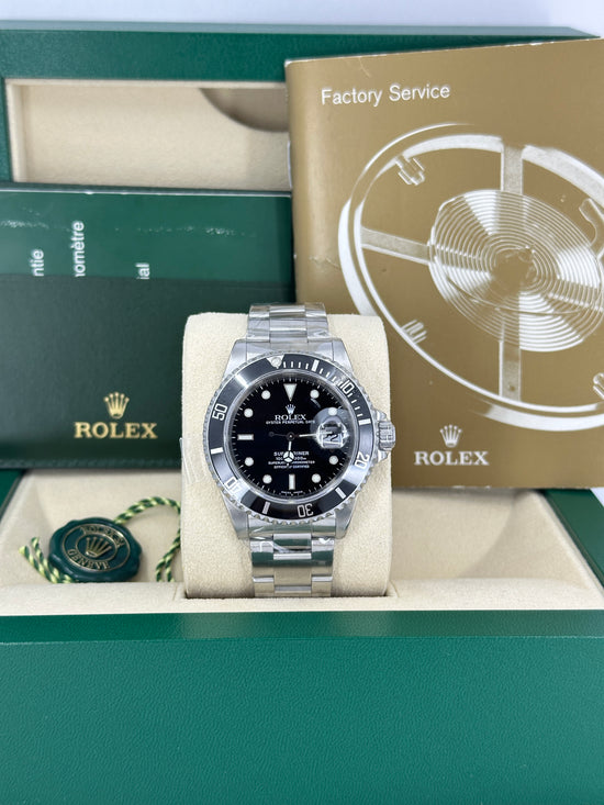 Pre-Owned Rolex Replica Watch Submariner Date 1999 16610